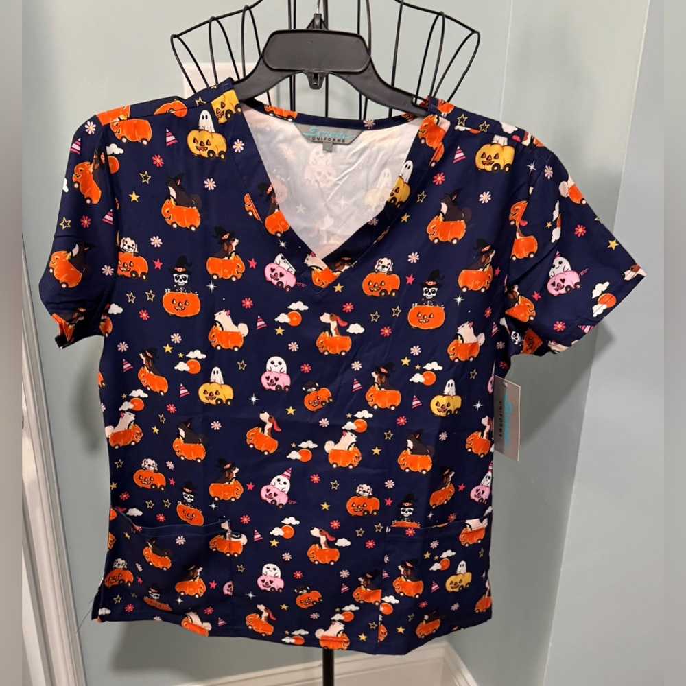 New Halloween scrub top Serene Uniforms Medium M Pumpkins Navy Blue Women’s